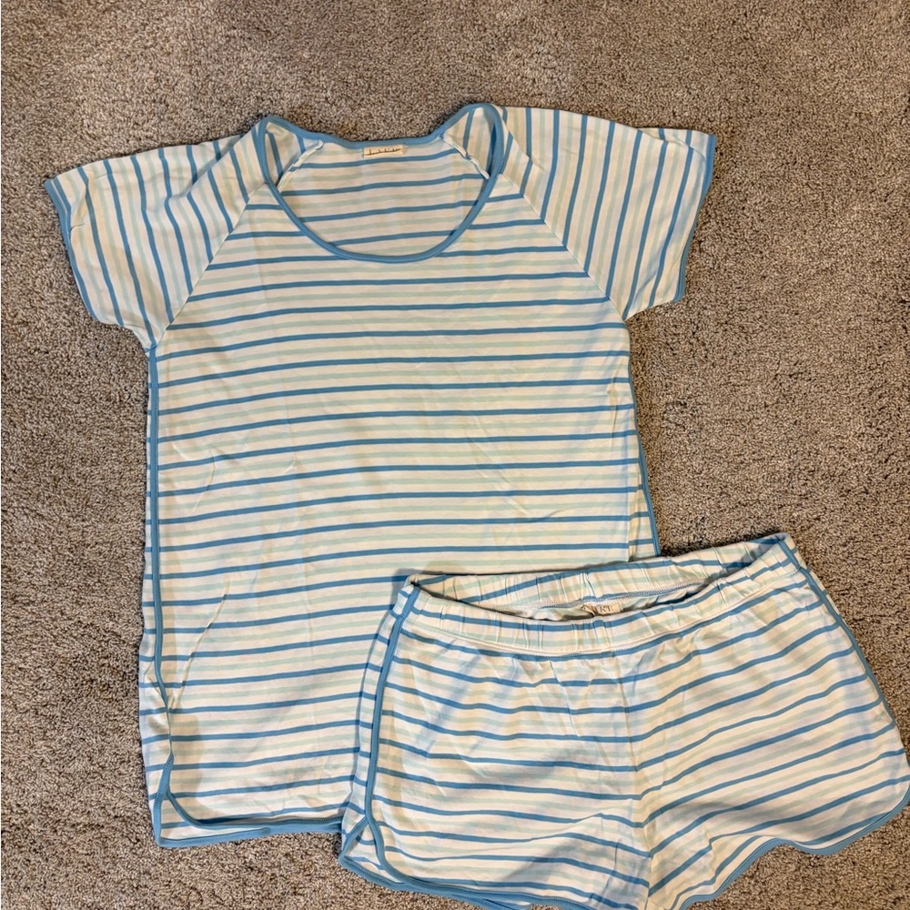 LAKE Short sleeve Pajama Set